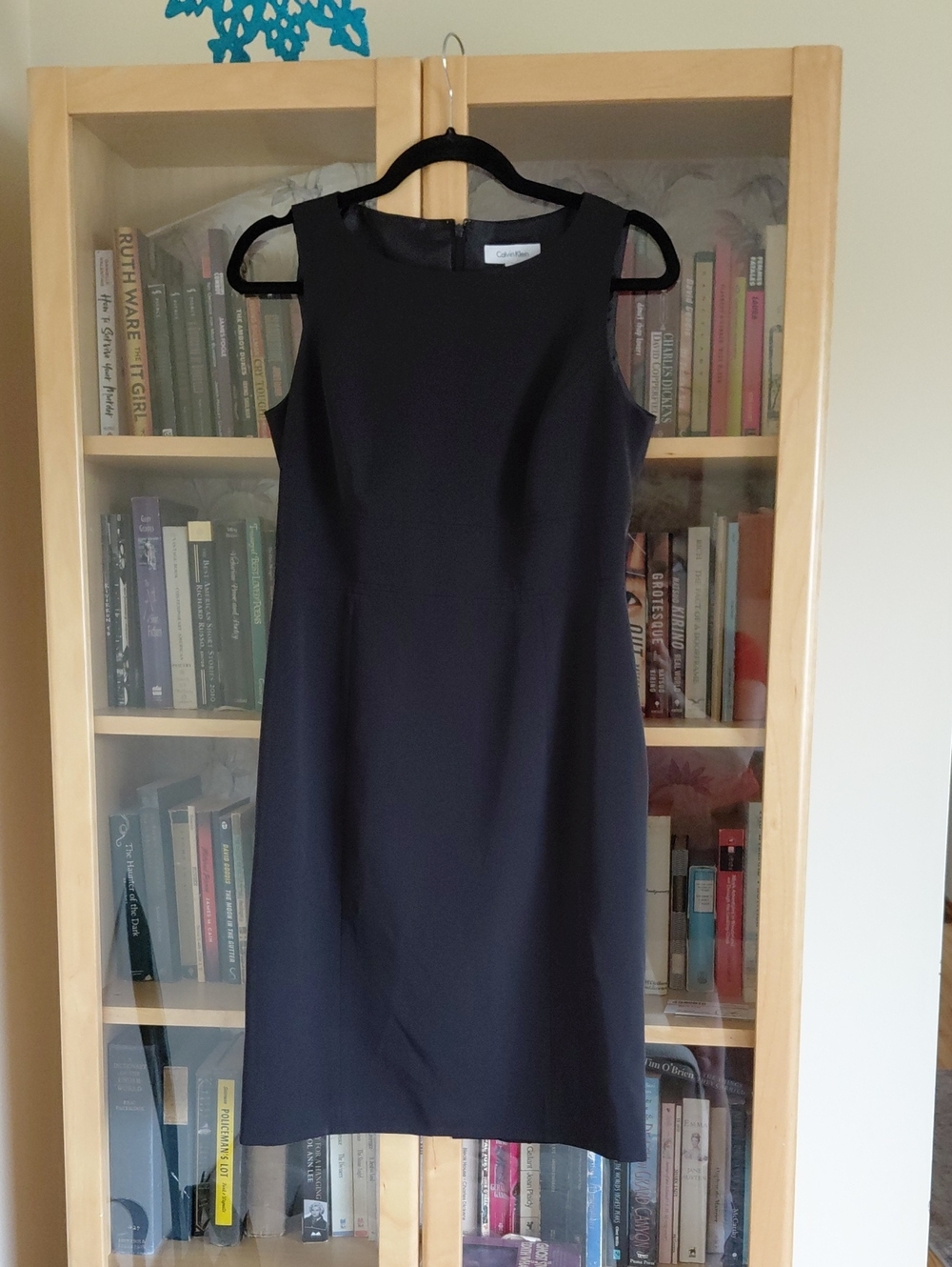 Calvin Klein Classic Black Sleeveless Sheath Dress